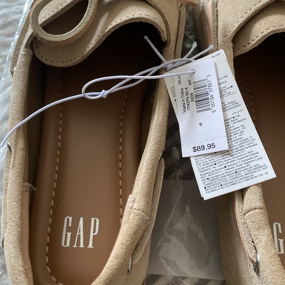 GAP Suede Boat Shoes NWT - Picture 8 of 10
